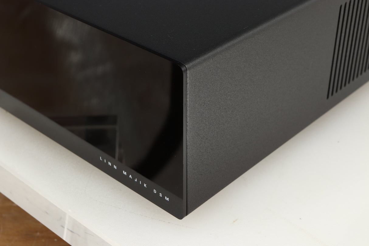 Front right corner of a used Linn Majik DSM5 Network Music System in a black finish