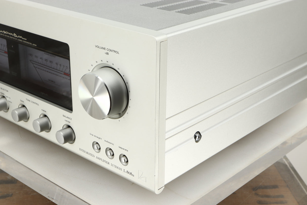 Front right corner view of a used Luxman L-505u Integrated Amplifier