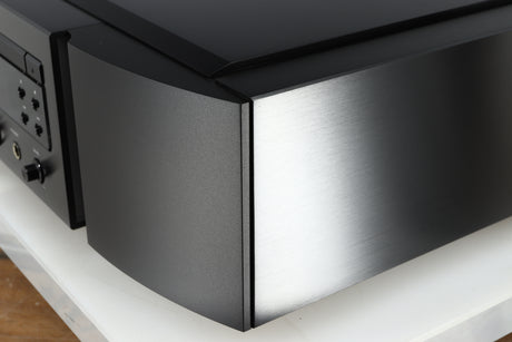 Front right corner of a used Marantz KI Ruby Limited Edition SACD Player in a black finish