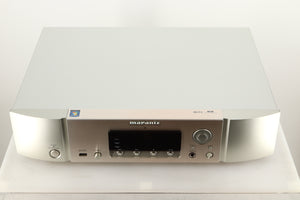 Top view of a used Marantz NA7004 Network Streamer in Silver finish