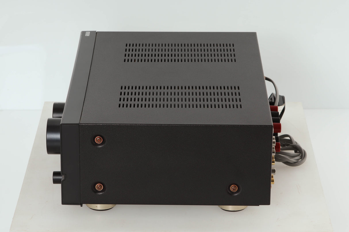 Side view of a used Marantz PM-40SE Integrated Amplifier