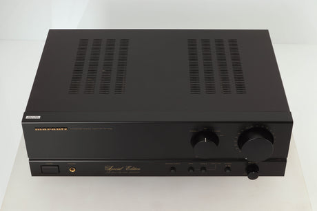 Top view of a used Marantz PM-40SE Integrated Amplifier