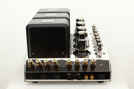 Side view of a used McIntosh MC275 MK VI Power Amplifier