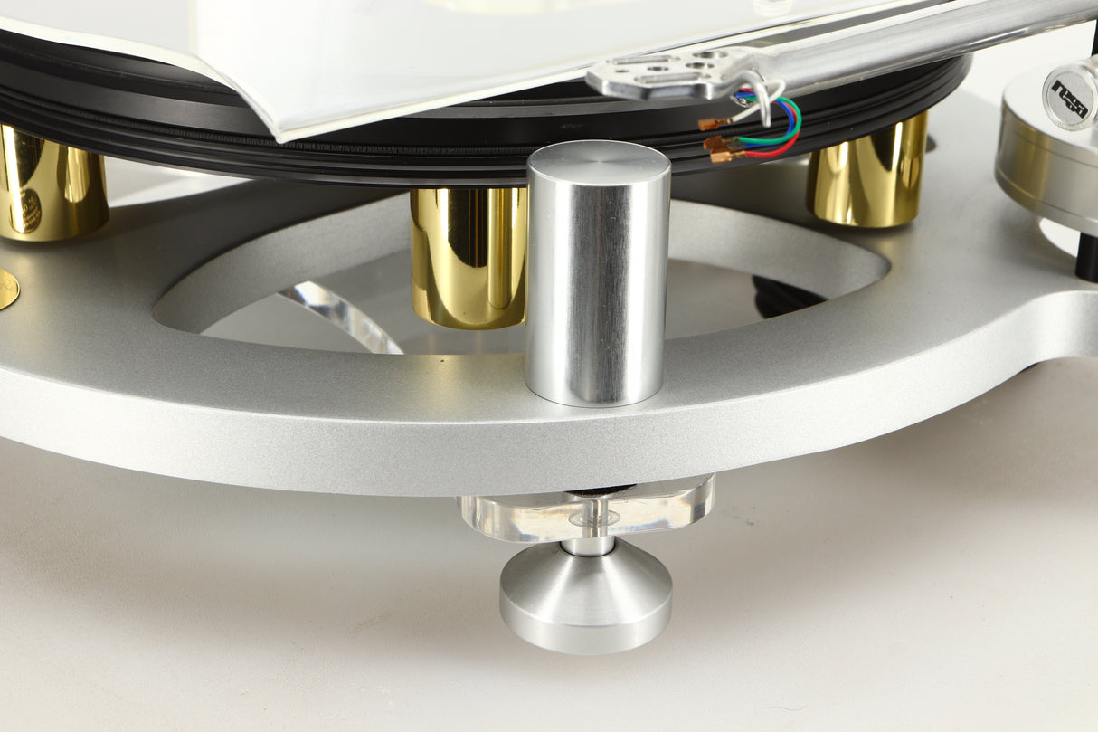 Front right corner view of a used Michell Gyro SE Turntable in Silver finish with RB2000 Tonearm