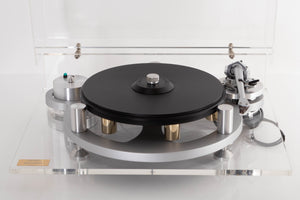 Front view of a used Michell Gyrodec Turntable / SME IV Tonearm / Transfiguration Phoenix Cartridge