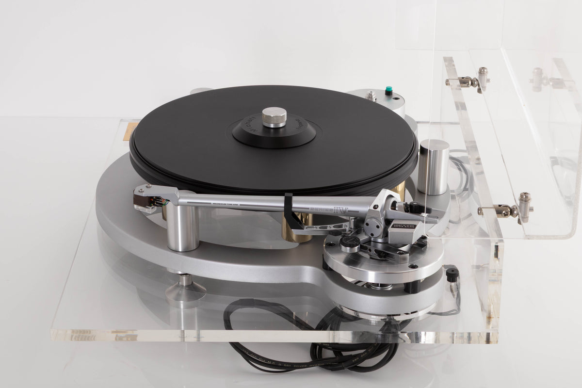 Right side view of a used Michell Gyrodec Turntable / SME IV Tonearm / Transfiguration Phoenix Cartridge