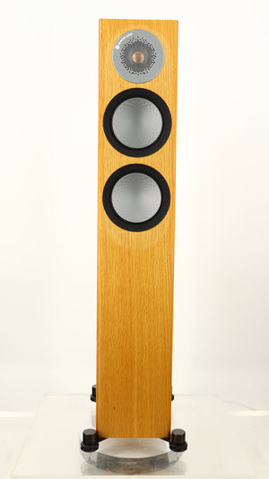 Front view of a used Monitor Audio Silver 200 6G Floorstanding Speakers in an oak finish