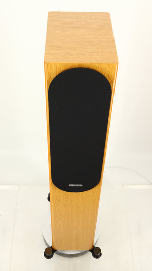Top of a used Monitor Audio Silver 200 6G Floorstanding Speakers in an oak finish