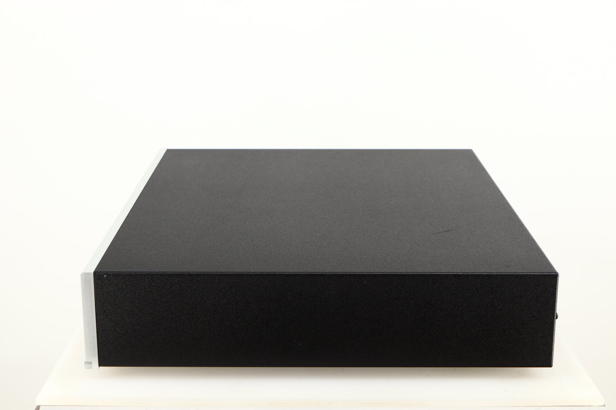 Right side view of a used Musical Fidelity A3 24 192 Upsampling DAC 