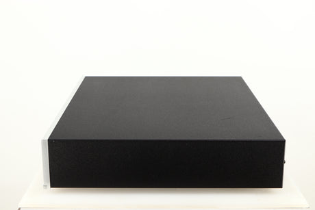 Right side view of a used Musical Fidelity A3 24 192 Upsampling DAC 