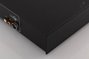 Rear left corner of a used Naim CD5si CD Player in a Black finish