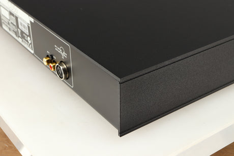 Rear left corner of a used Naim CD5si CD Player in a black finish
