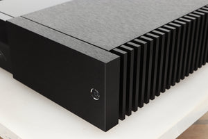 Front right corner view of a used Naim Classic NAP250 Power Amplifier