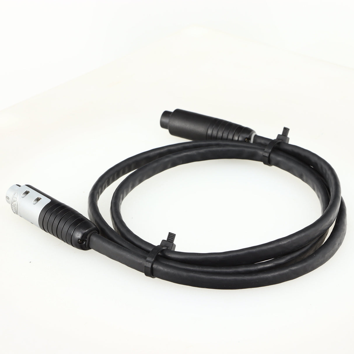 Rear right angle of a used Naim Hi-Line DIN-DIN 1.2m Interconnect cable