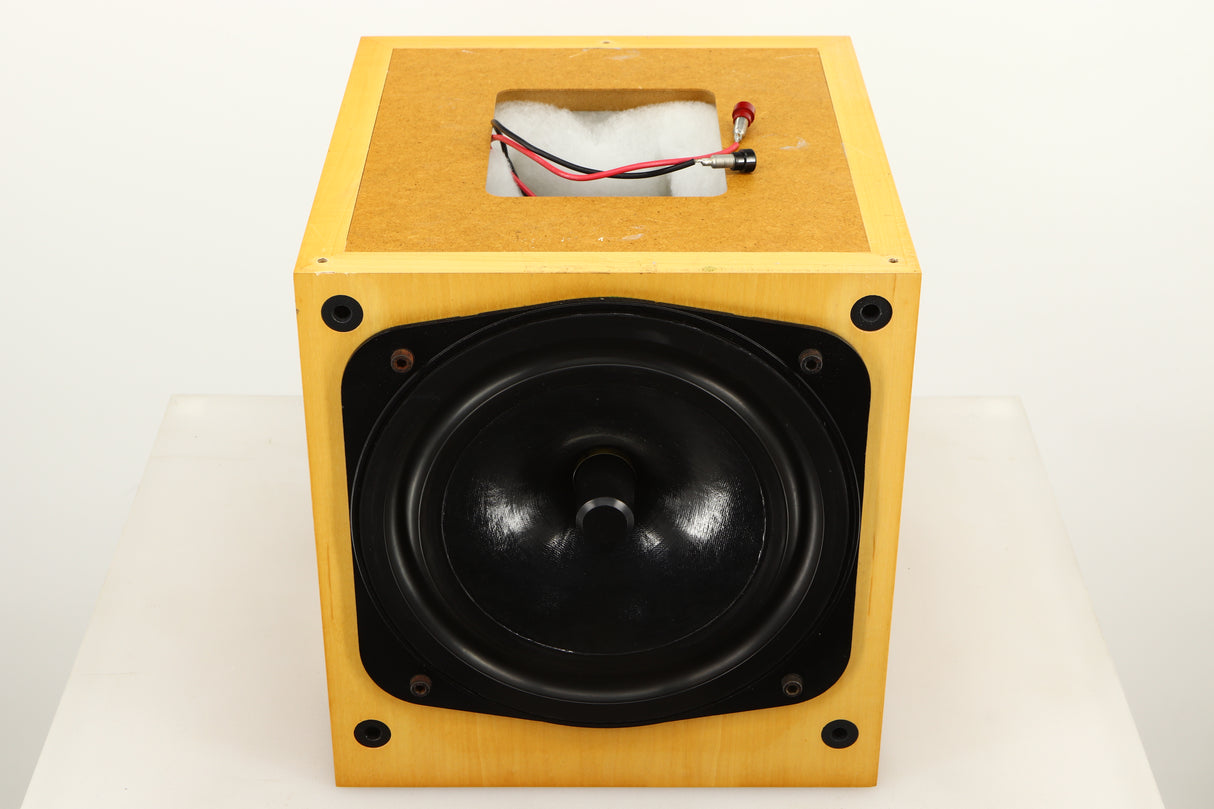 Bottom view of a used Naim Intro Head Unit with Driver in Maple finish