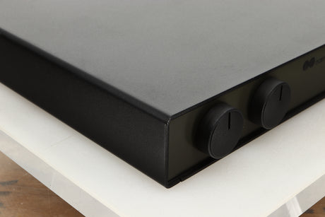 Front left corner view of a used Naim Nait 3 Integrated Amplifier