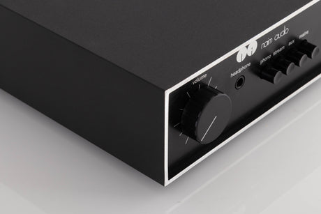 Front left corner view of a used Naim Nait 50 Integrated Amplifier
