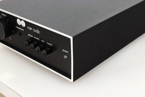 Front right corner view of a used Naim Nait 50 Integrated Amplifier