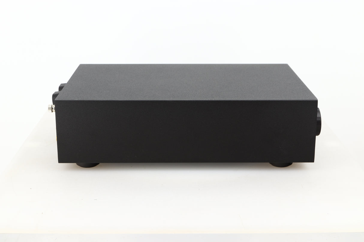 Side view of a used Naim Nait 50 Integrated Amplifier