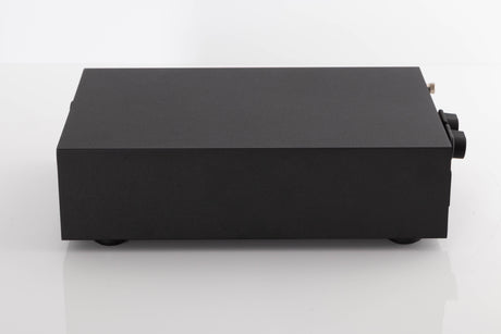 Side view of a used Naim Nait 50 Integrated Amplifier