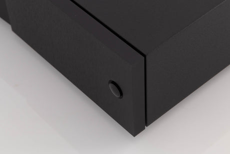 Front right corner of a used Naim NAP250 DR Power Amplifier in a Black finish