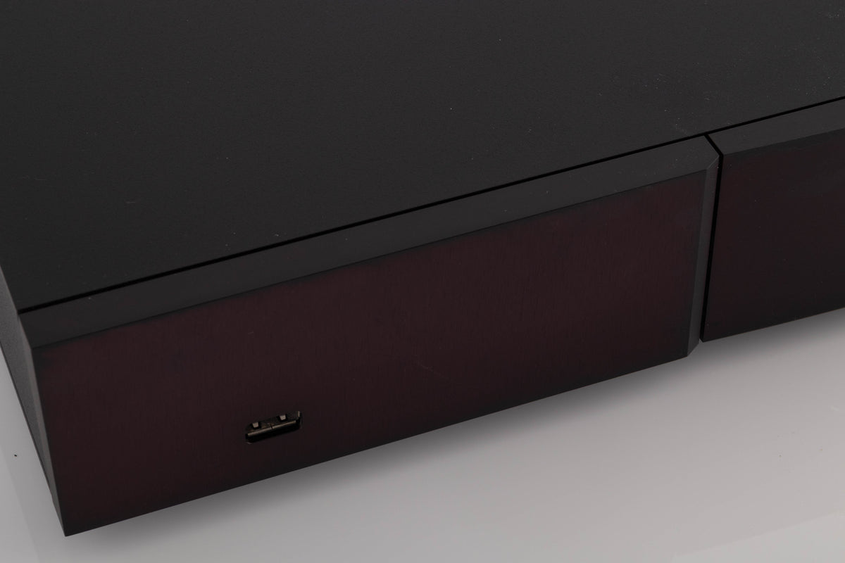 Close up view of a used Naim ND5XS Streamer