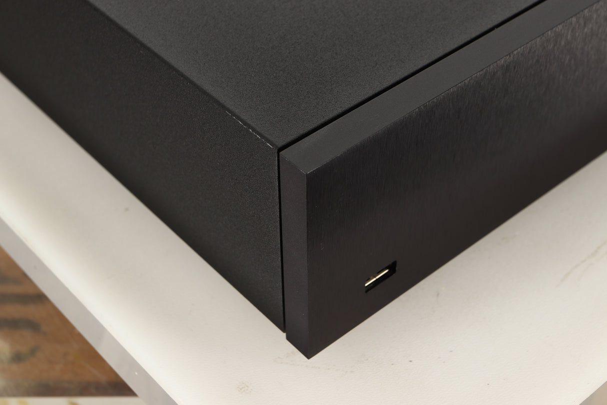Front left corner view of a used Naim NDX 2 Network Streamer