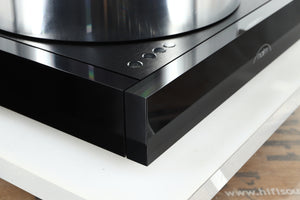 Front left corner of a used Naim Solstice Special Edition Turntable in a black finish