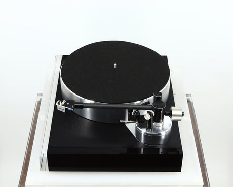 Right side view of a used Naim Solstice Special Edition Turntable in a black finish