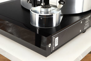 Rear right corner of a used Naim Solstice Turntable Package in a black finish