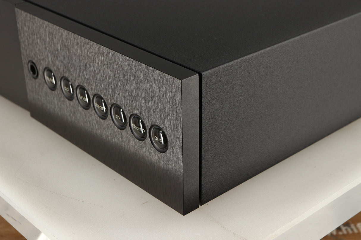 Front right corner of a used Naim Supernait 3 Integrated Amplifier in a black finish