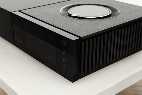 Front right corner view of a used Naim Uniti Nova Integrated Digital Music System