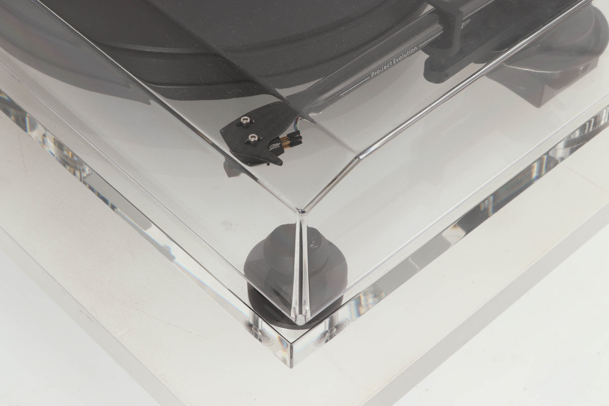 Front right corner view of a used Pro-Ject 2 Xperience DC Acryl Turntable with Ortofon 2M Black Cartridge