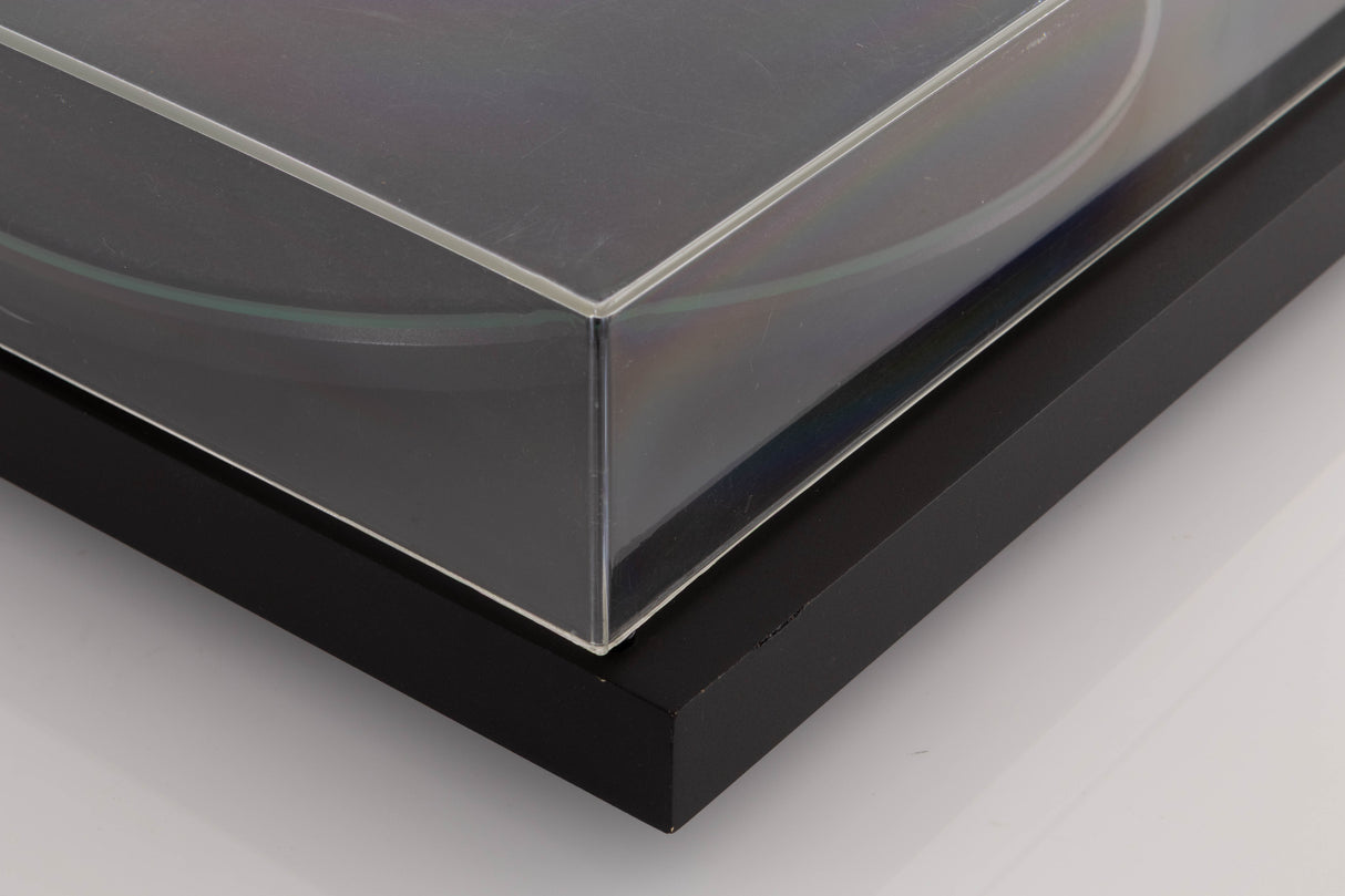Front left corner of a used Pro-ject P2 Turntable / Goldring 2 Cartridge in a Black finish