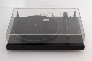 Top of a used Pro-ject P2 Turntable / Goldring 2 Cartridge in a Black finish