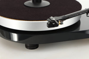 Front right corner view of a used Pro-Ject RPM5 Turntable in Black finish with Ortofon 510 MkII Cartridge