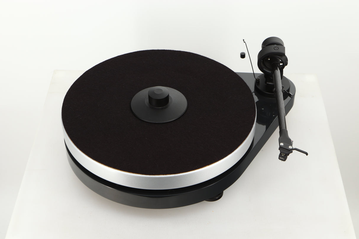 Top view of a used Pro-Ject RPM5 Turntable in Black finish with Ortofon 510 MkII Cartridge