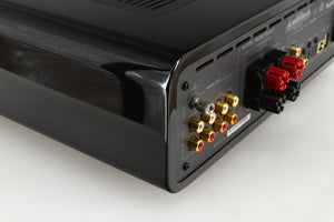 Quad Vena II Integrated Amplifier - Gloss Black