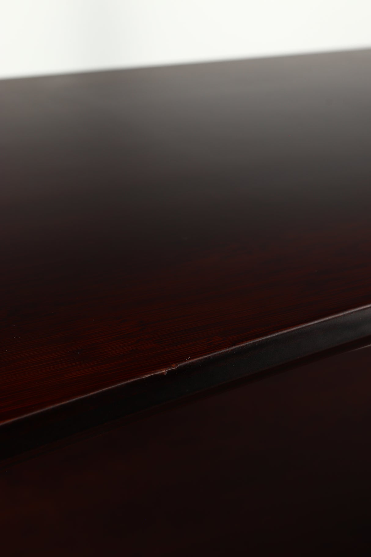Close up of a used Quadraspire Q4 EVO Hifi Support in a dark cherry finish showing light graze on front edge of 2nd shelf
