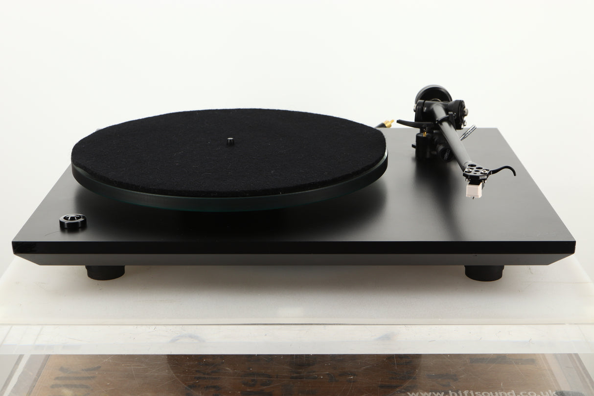 Front view of a used Rega P3 Turntable in Black finish