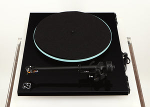 Right side view of a used Rega Planar 2 Turntable / AT-VM95EN Cartridge in a black finish