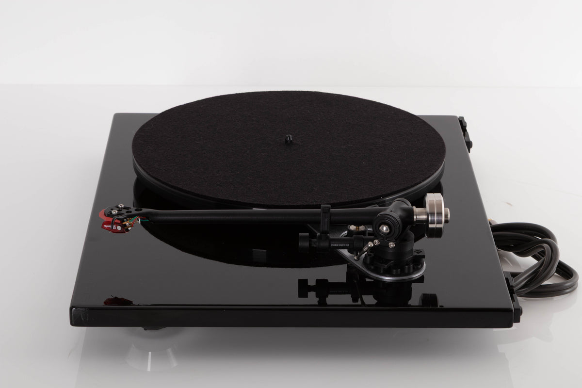 Side view of a used Rega RP6 Turntable in Black with Dynavector DV-10 X5 Cartridge
