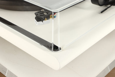 Front right corner view of a used Roksan Attessa Turntable in White finish 