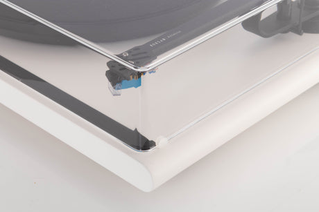 Front right corner view of a used Roksan Attessa Turntable in White