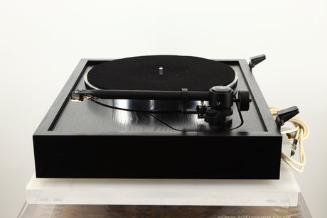 Side view of a used Roksan Xerxes Turntable with Tabriz Tonearm