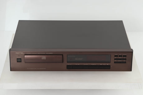 Front view of a used Rotel RCD-965BX CD Player