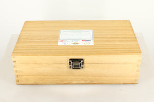 Box of an Audiomods Series 6 Micrometer Tonearm