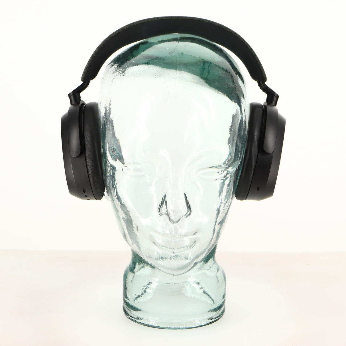 Front view of used Sennheiser Momentum 4 Wireless Headphones in a black finish