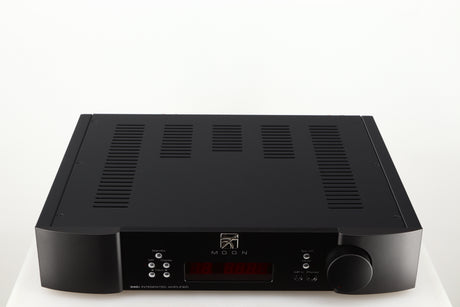 Top of a used Simaudio Moon 340i D3PX Integrated Amplifier in a black finish