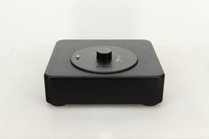 Front view of a used SME Model 6 Turntables Power Supply